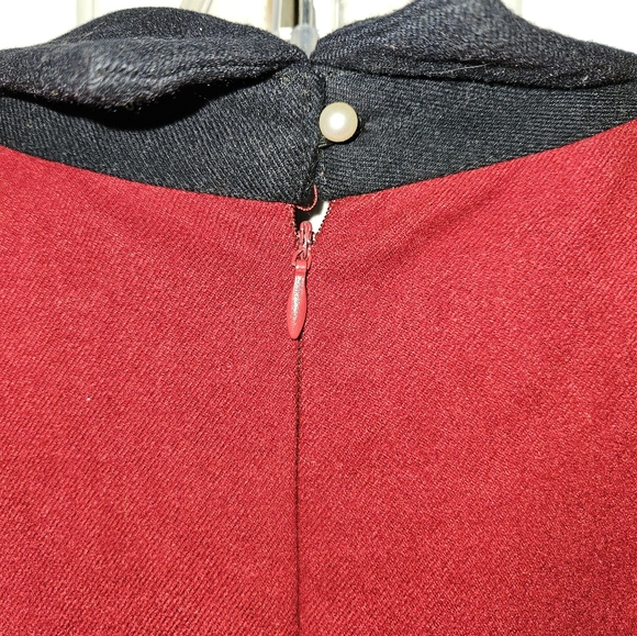 Z & L heavy cotton red pleated dress with black collar and faux pearl button - Picture 5 of 8